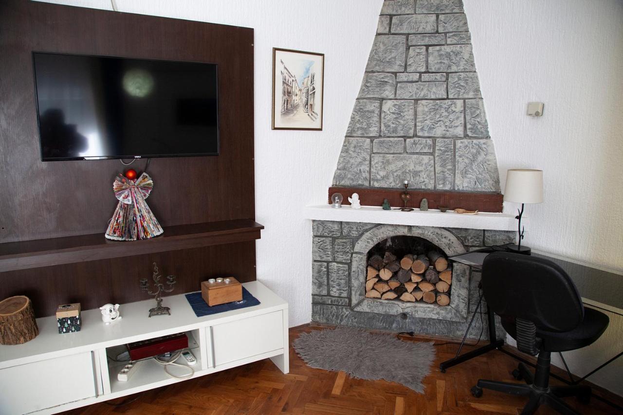 Apartman Ksenija Ðakovo Eksteriør bilde