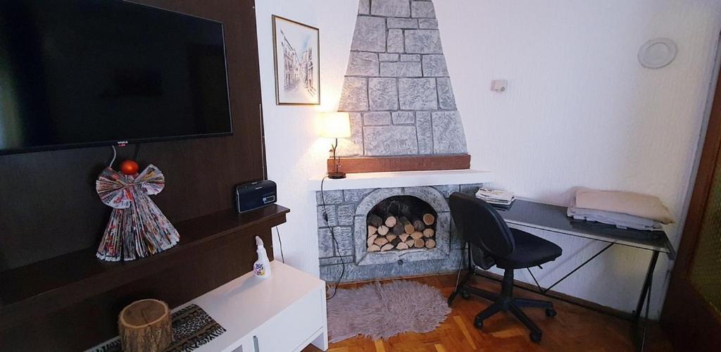 Apartman Ksenija Ðakovo Eksteriør bilde
